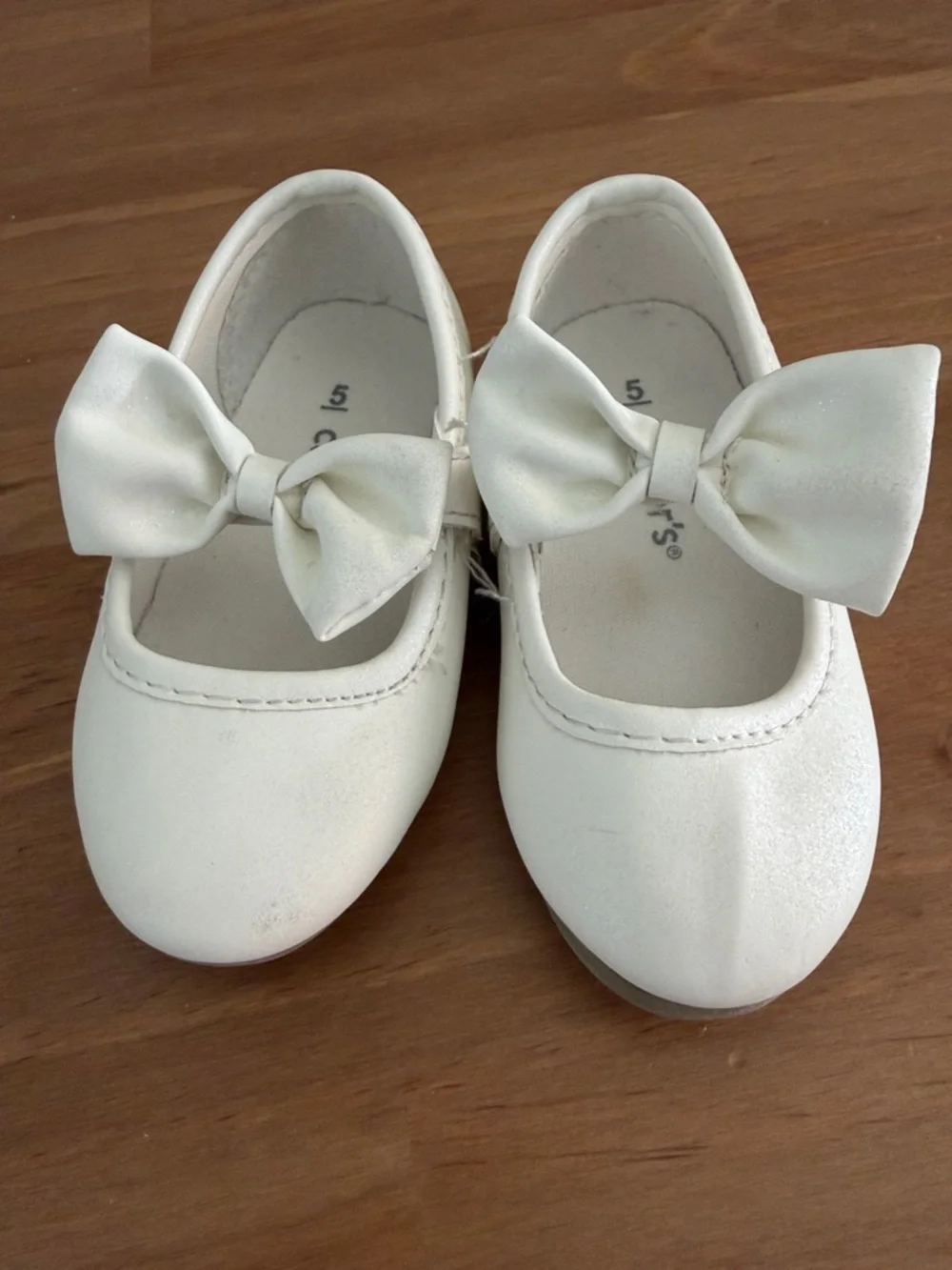 Carter's Ivory Bow Mary Jane Flats Size 5